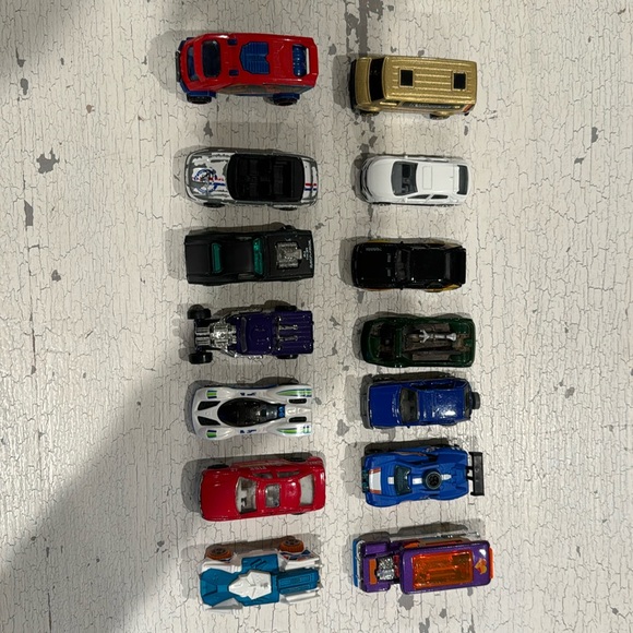 14 mini cars - hotwheels, matchbox cars mix 1970-2022 - Picture 1 of 4